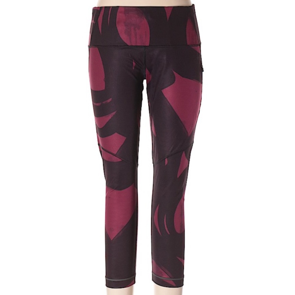EUC Lululemon All Sport Crop
Back Spin Stroke Dashing Purple Black size 12